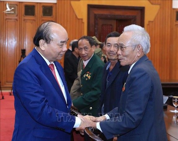 thủ tướng tiếp đoàn chiến sỹ cách mạng bị địch bắt tù đày tp hải phòng hình 1 thu tuong tiep doan chien sy cach mang bi dich bat tu day tp hai phong hinh 1