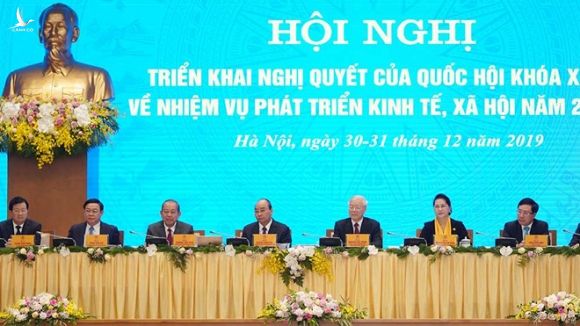 Các lãnh đạo Đảng, nhà nước tham dự hội nghị trực tuyến Chính phủ với địa phương /// Ảnh Gia Hân