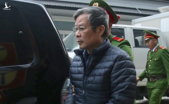 Hình ảnh mới nhất phiên xét xử vụ MobiFone mua AVG: ông Nguyễn Bắc Son, Trương Minh Tuấn tới tòa