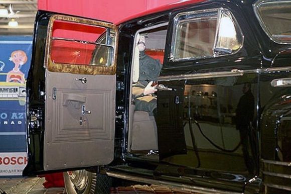 'Chân dung' siêu xe bọc thép mới bị trộm thó của Stalin