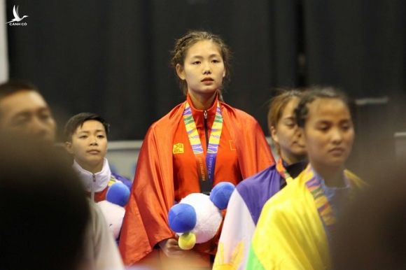 SEA Games 30: VDV vo gay Viet Nam bi 'bo doi' van gianh 3 HCV hinh anh 5