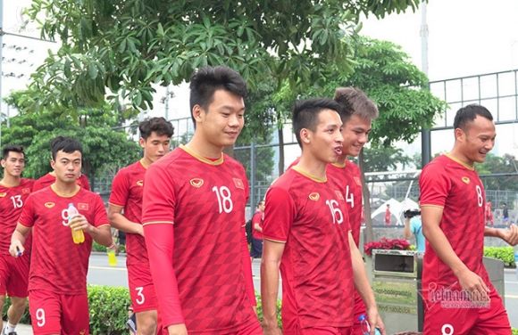 Đội hình U22 Việt Nam vs U22 Singapore: Bùi Tiến Dũng dự bị