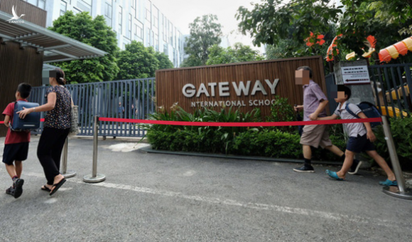 Học sinh trường Gateway chết trên xe đưa đón: vì sao chỉ một cô giáo bị đề nghị truy tố? - Ảnh 2.