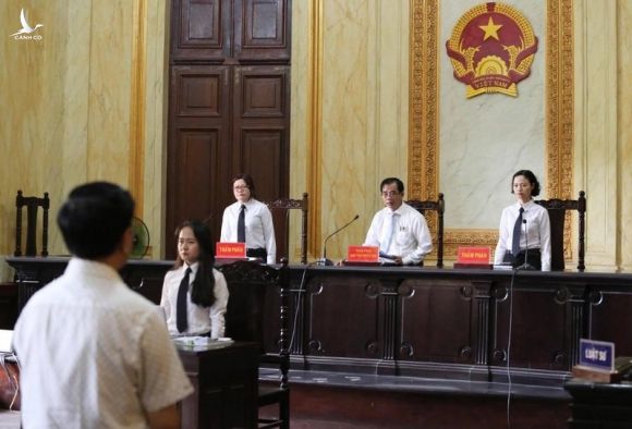 Tòa quận 4 đã ủy thác thi hành án ông Nguyễn Hữu Linh - ảnh 1