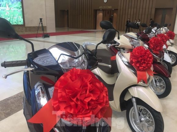Hé lộ dàn xe máy được tặng cho các tuyển thủ Việt Nam - ảnh 4