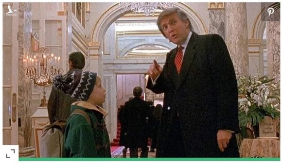 Cảnh ông Donald Trump xuất hiện ngắn trong phim ‘Ở nhà một mình 2: Lạc ở New York’ công chiếu năm 1992 /// Chụp màn hình Ew.com
