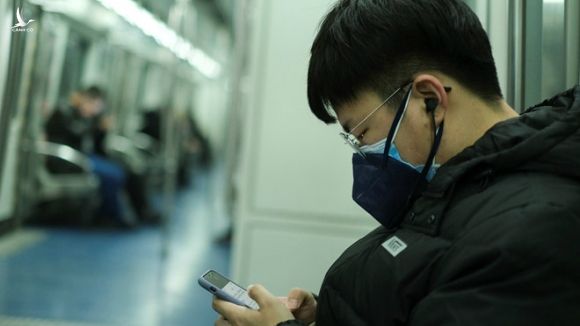 Tin giả trên mạng xã hội gieo rắc nỗi sợ về viêm phổi Vũ Hán - ảnh 1