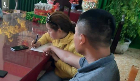 Làm việc với người tung tin 6 người nghi nhiễm virus corona ở Bình Thuận - Ảnh 1.