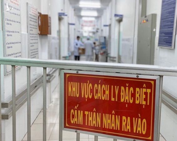 Thủ tướng khen bác sĩ Chợ Rẫy điều trị thành công bệnh nhân nhiễm virus corona