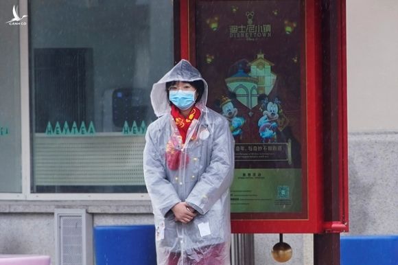 Đã có ca tử vong đầu tiên do virus corona tại Thượng Hải - Ảnh 1.