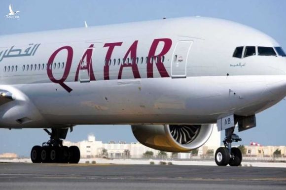 Máy bay Qatar thoát nạn trong thảm kịch “bắn nhầm” của tên lửa Iran - 1