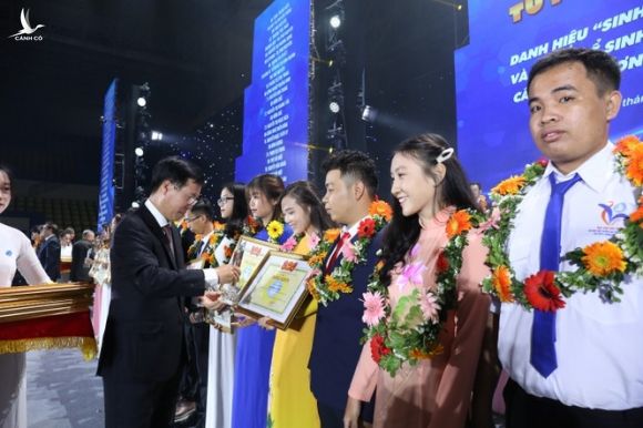 Hội SVVN đón nhận Huân chương Độc lập hạng Nhất lần 2 - ảnh 5