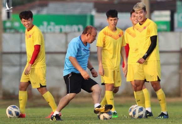 HLV Park Hang-seo và các học trò tự tin trước trận gặp U.23 UAE /// Độc Lập