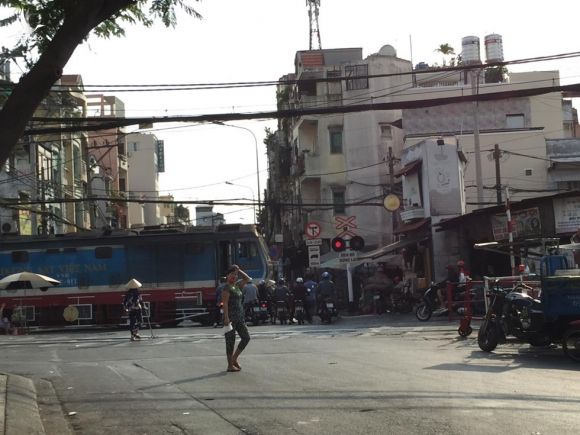 Sau mồng 10 Tết, chưa bao giờ thấy đường phố Sài Gòn vẫn vắng hoe - ảnh 7