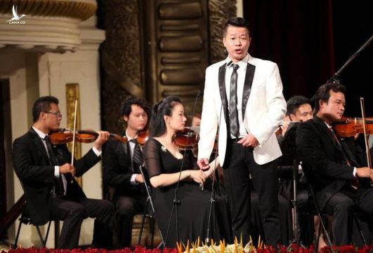 Giọng opera số 1 Việt Nam Vũ Mạnh Dũng đột ngột qua đời ở tuổi 43