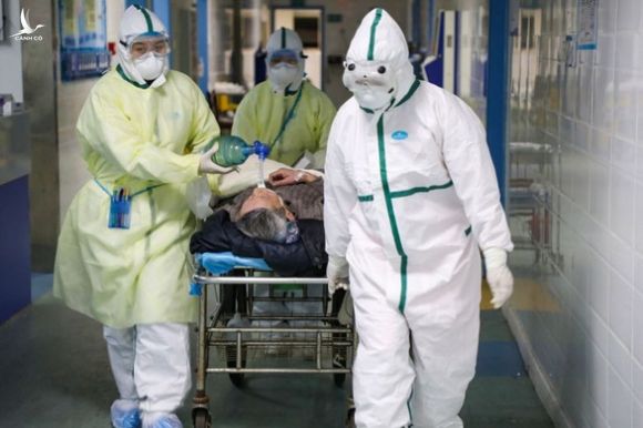 Thêm một bác sĩ nổi tiếng của Trung Quốc chết vì nhiễm virus corona - Ảnh 1.