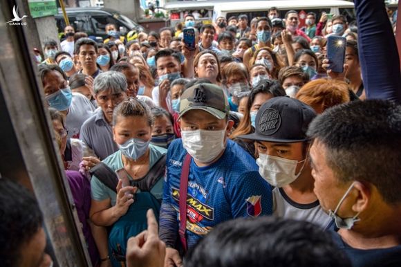 Giới khoa học lo không thể ngăn virus corona lây lan - Ảnh 3.