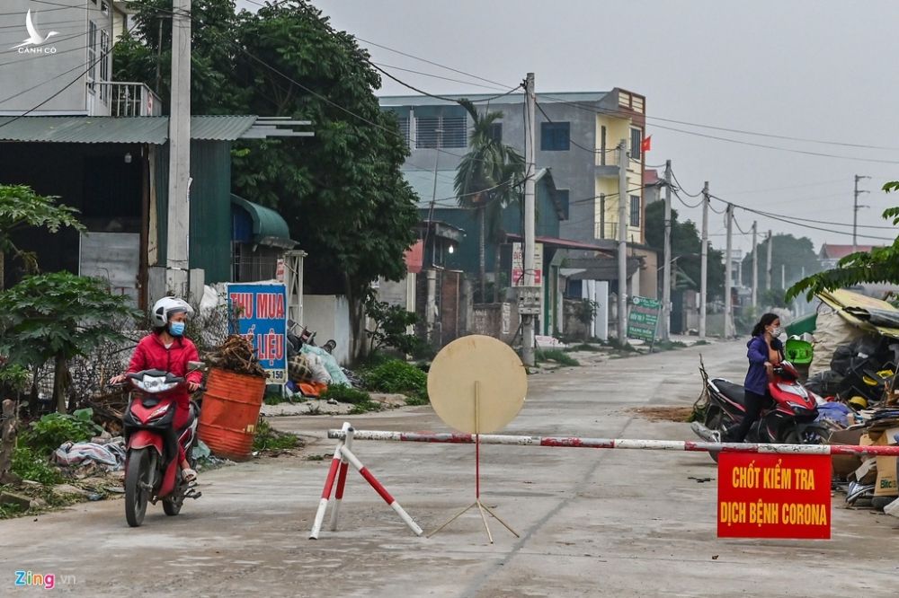 Chot chan 24/24h o vung dich Covid-19 tai Vinh Phuc hinh anh 11 tamdichbinhxuyen11_zing.jpg