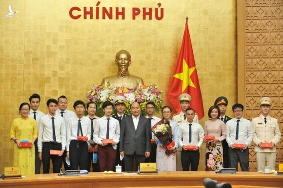Thủ tướng gặp mặt các Gương mặt trẻ Việt Nam tiêu biểu năm 2019 - ảnh 4