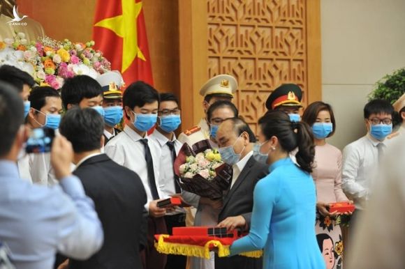 Thủ tướng gặp mặt các Gương mặt trẻ Việt Nam tiêu biểu năm 2019 - ảnh 3