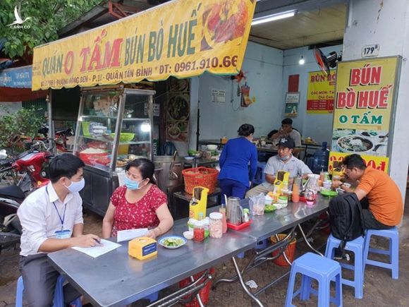 Quán xá, nhà hàng Sài Gòn đóng cửa phòng Covid-19: Nhiều quán 'trở tay' không kịp - ảnh 18