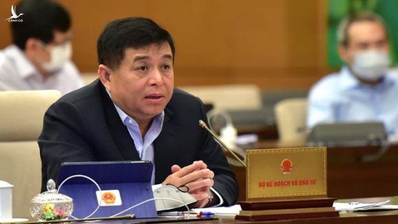 Bộ trưởng Bộ Kế hoạch - Đầu tư Nguyễn Chí Dũng phát biểu tại phiên họp Ủy ban Thường vụ Quốc hội /// Ảnh Gia Hân