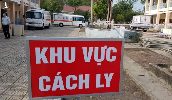 Đã có 22 người trên chuyến bay VN0054 được cách ly tại TP.HCM /// Ảnh: Duy Tính