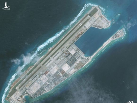 Trung Quốc ngang nhiên đưa máy bay quân sự ra quần đảo Trường Sa - ảnh 2