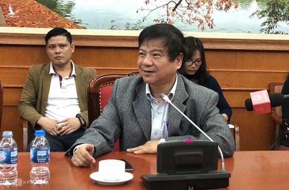 GS Nguyễn Văn Kính phát biểu tại cuộc họp sáng 17/3. Ảnh: BN.