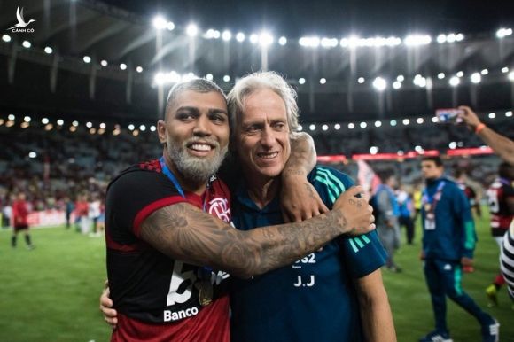 Jorge Jesus v Gabriel Barbosa