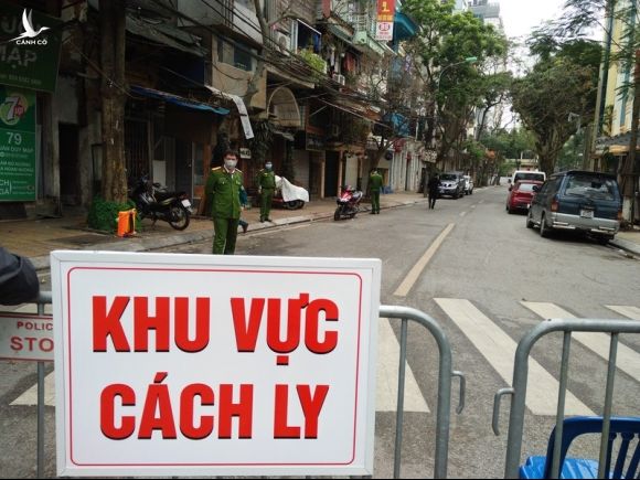 Mot tai xe Grab bi ho sot, dau tuc nguc sau khi cho khach tai Truc Bach