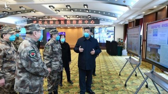 Trung Quốc tuyên bố vượt qua giai đoạn đỉnh dịch Covid-19 - 1