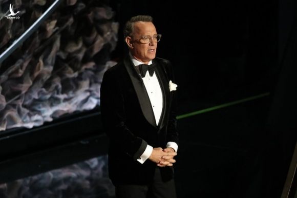 Tom Hanks va vo xet nghiem duong tinh voi virus corona tai Australia hinh anh 1 tom.jpg