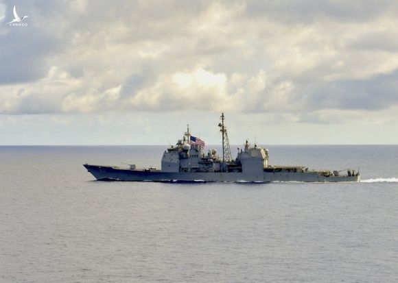 Tàu chiến Mỹ tiếp tục tuần tra gần quần đảo Trường Sa - ảnh 1