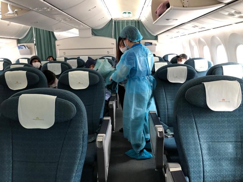 Vietnam Airlines chở công dân mắc kẹt tại sân bay Nhật Bản về nước - 2