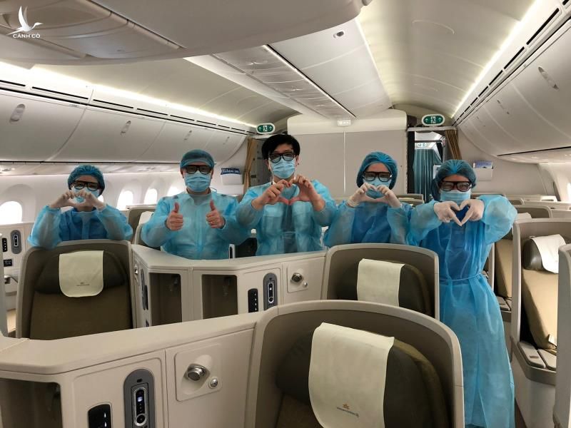Vietnam Airlines chở công dân mắc kẹt tại sân bay Nhật Bản về nước - 3