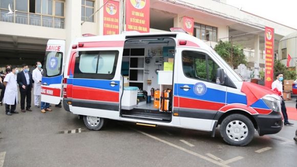 Gần 1.000 người Quảng Ninh từng đến Bệnh viện Bạch Mai âm tính với SARS-CoV-2 - ảnh 1