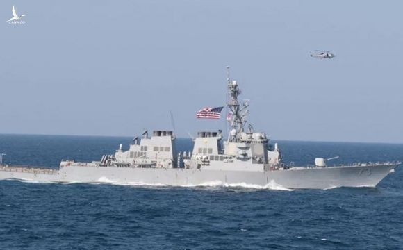 Mỹ sa thải chỉ huy tàu khu trục: Lộ vụ gian dối rúng động trong "hành trình ma" dài 4 tiếng