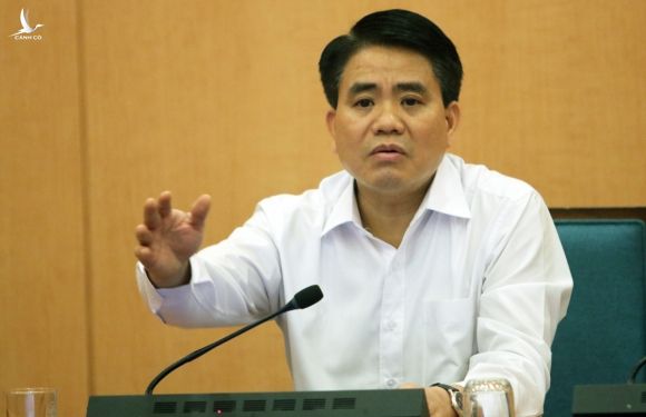 Chủ tịch UBND TP Hà Nội Nguyễn Đức Chung phát biểu tại họp Ban chỉ đạo phòng, chống dịch thành phố. Ảnh: Võ Hải.