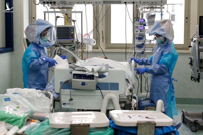 Thế giới vẫn còn phải ưu tiên cho việc đối phó dịch Covid-19 /// Reuters