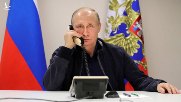 Chiếc điện thoại đặc biệt của Tổng thống Putin - 1