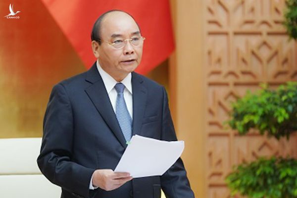Thủ tướng yêu cầu tiếp tục cách ly toàn xã hội, không lơi lỏng
