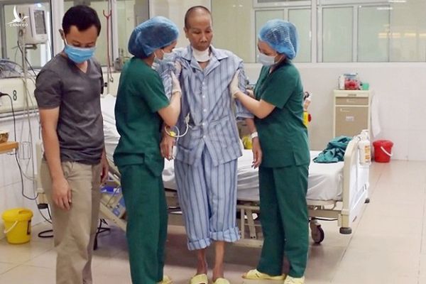Bệnh nhân Covid-19 nặng nhất Hà Nội đã khỏi bệnh