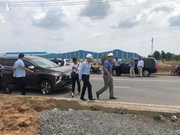 Bộ Xây dựng đến hiện trường tai nạn để kiểm tra /// Ành: Gia Khánh
