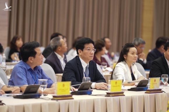 Các doanh nghiệp tham gia Hội nghị Thủ tướng và doanh nghiệp ngày 9/5. Ảnh: Quang Hiếu