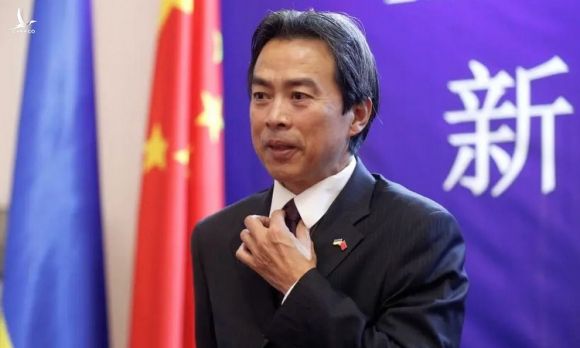 Ông Du Wei khi còn làm đại sứ Trung Quốc tại Ukraine. Ảnh: Reuters.