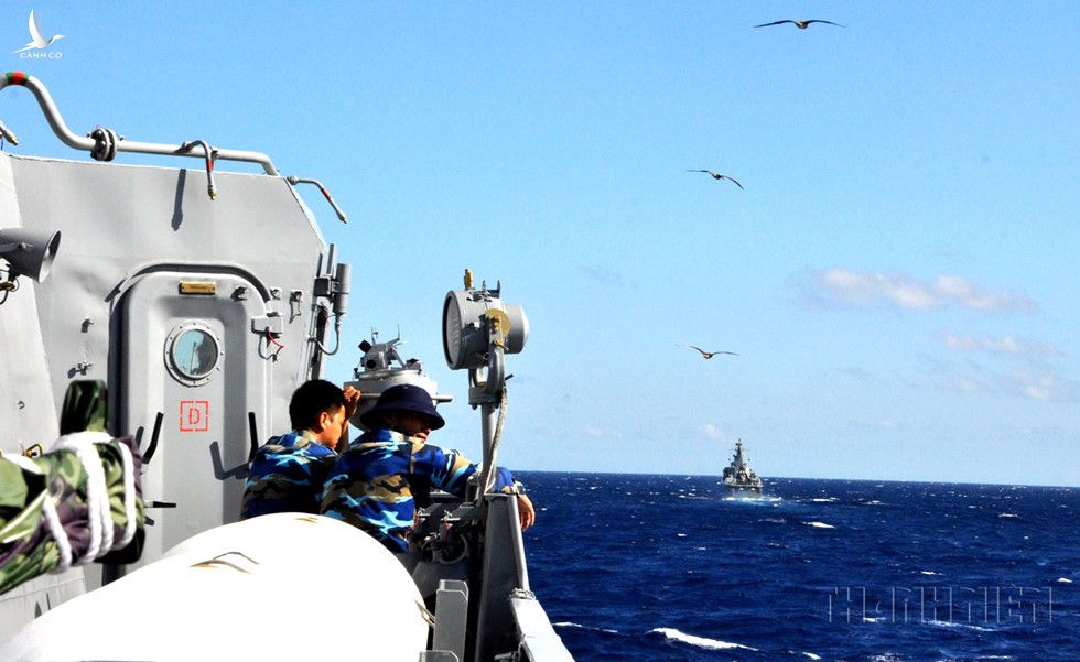 Bộ Quốc phòng Việt Nam: Quân đội kịp thời xử lý các tình huống trên biển - ảnh 2