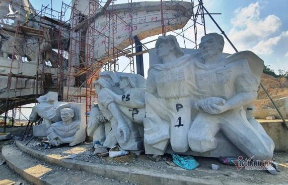 Huyện nghèo san đồi, xây tượng đài 14 tỷ: Chủ tịch Quảng Nam lên tiếng