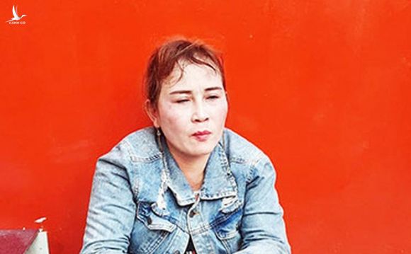 Khởi tố vợ chồng Loan 'Cá' cùng 5 đàn em trong đường dây bảo kê ở Đồng Nai Khởi tố vợ chồng Loan 'Cá' cùng 5 đàn em trong đường dây bảo kê ở Đồng Nai