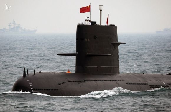 Lộ diện mạng lưới đường hầm bí mật bảo vệ các tàu ngầm Trung Quốc trên Biển Đông - Ảnh 1.